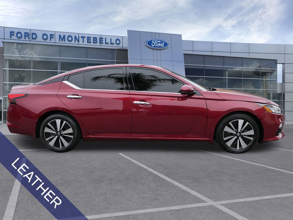 Used 2022 Nissan Altima 2.5 SL image 2