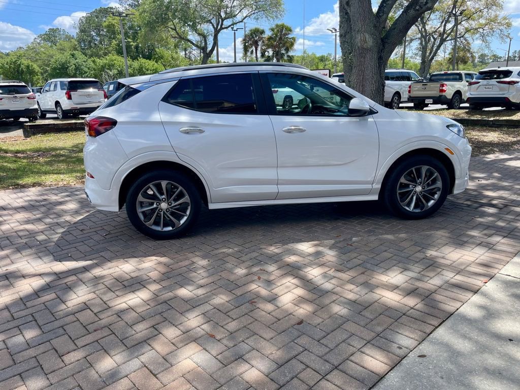 Used 2023 Buick Encore GX Select w/ Sport Touring Package image 6