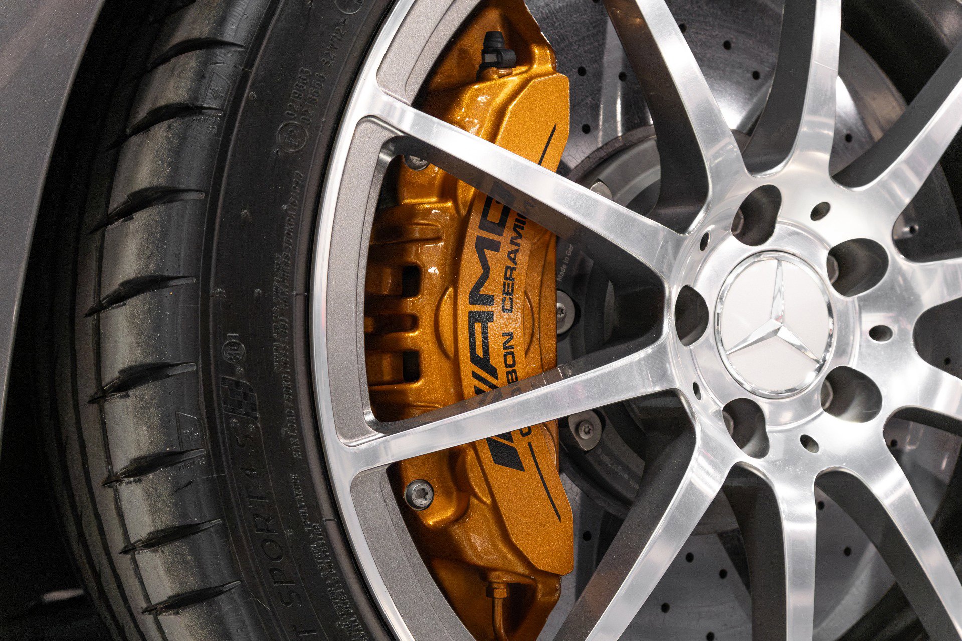 Used 2012 Mercedes-Benz SLS AMG Coupe image 27