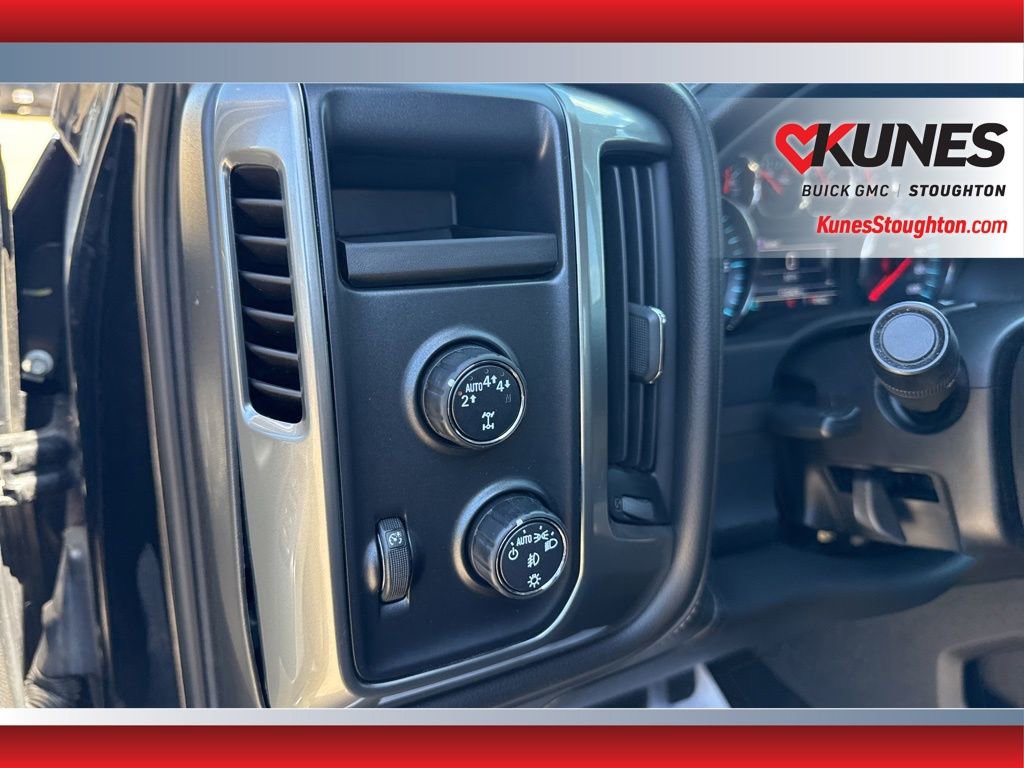 Used 2018 Chevrolet Silverado 1500 LTZ Z71 w/ Redline Edition AWD/4WD image 23