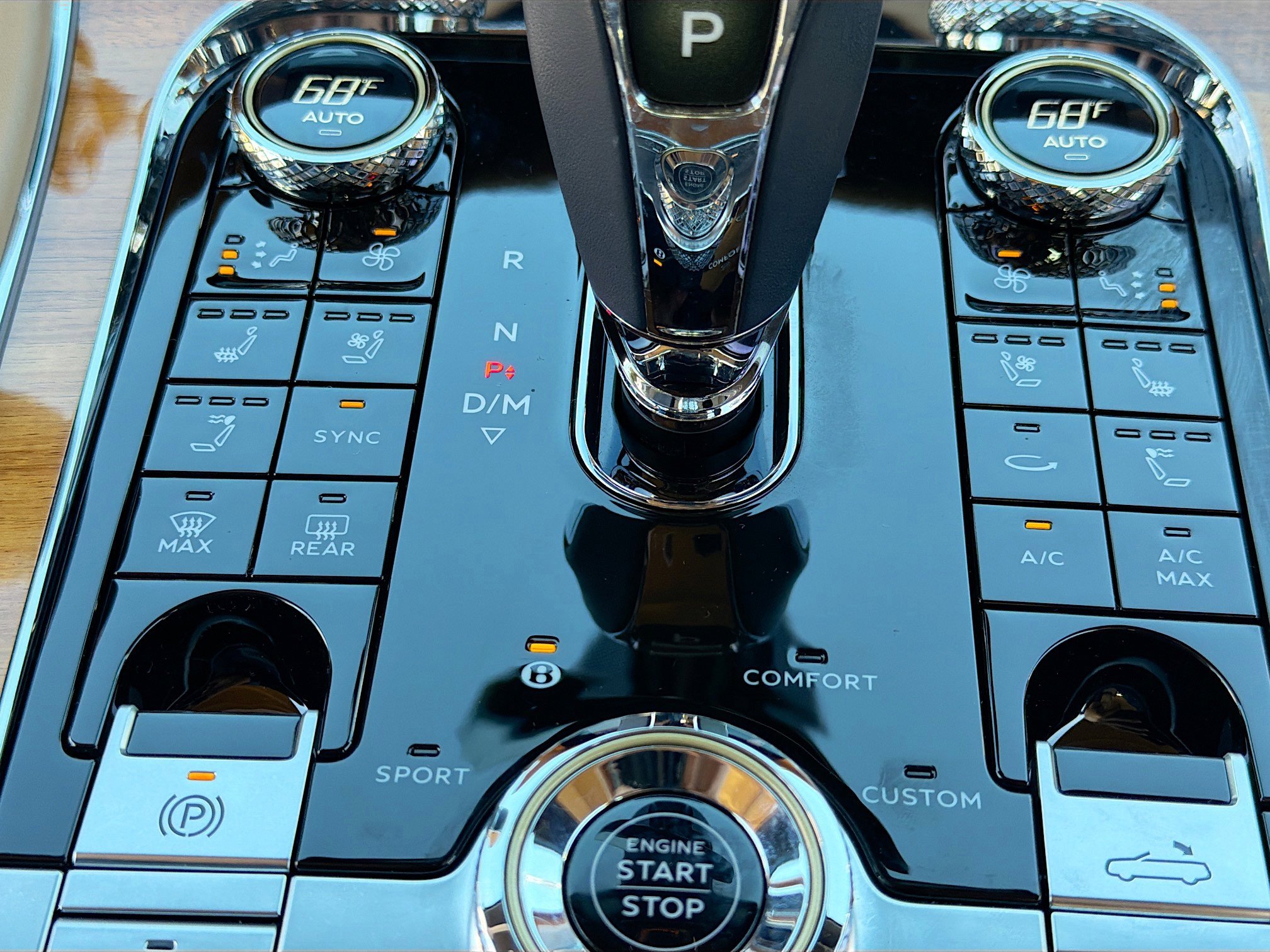 Used 2021 Bentley Continental GT image 32