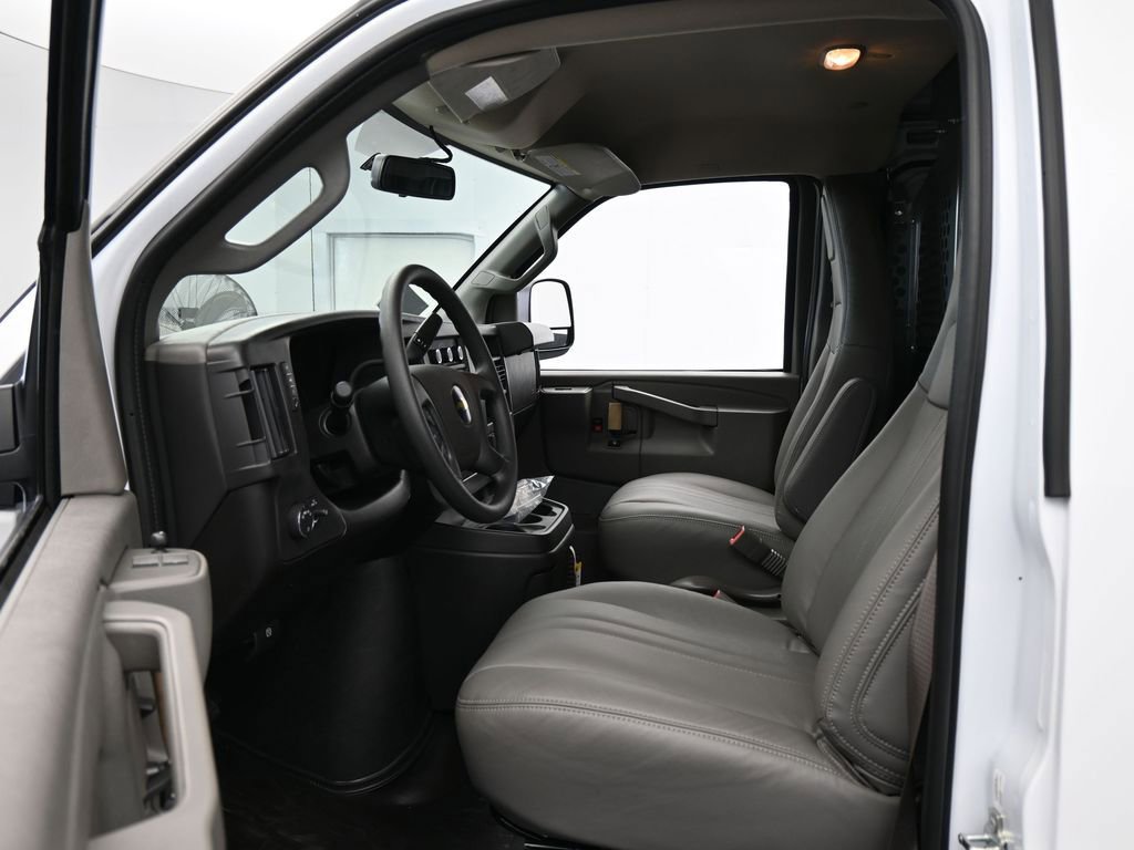 New 2025 Chevrolet Express 2500 w/ Driver Convenience Package image 11
