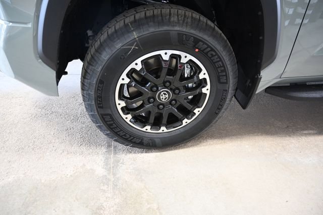 New 2026 Toyota Tundra SR5 AWD/4WD image 30