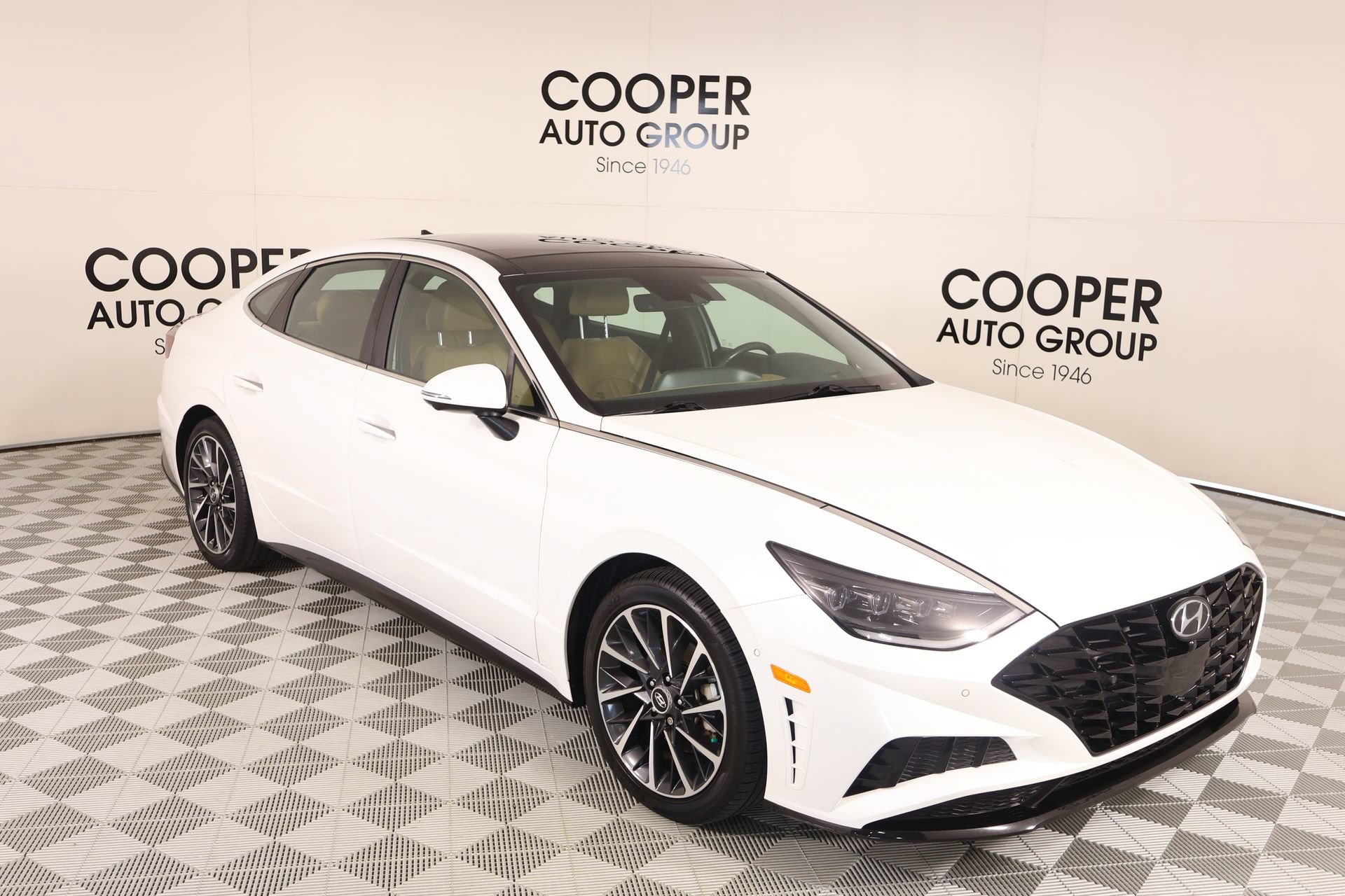 Used 2022 Hyundai Sonata Limited w/ Preferred Accessory Package