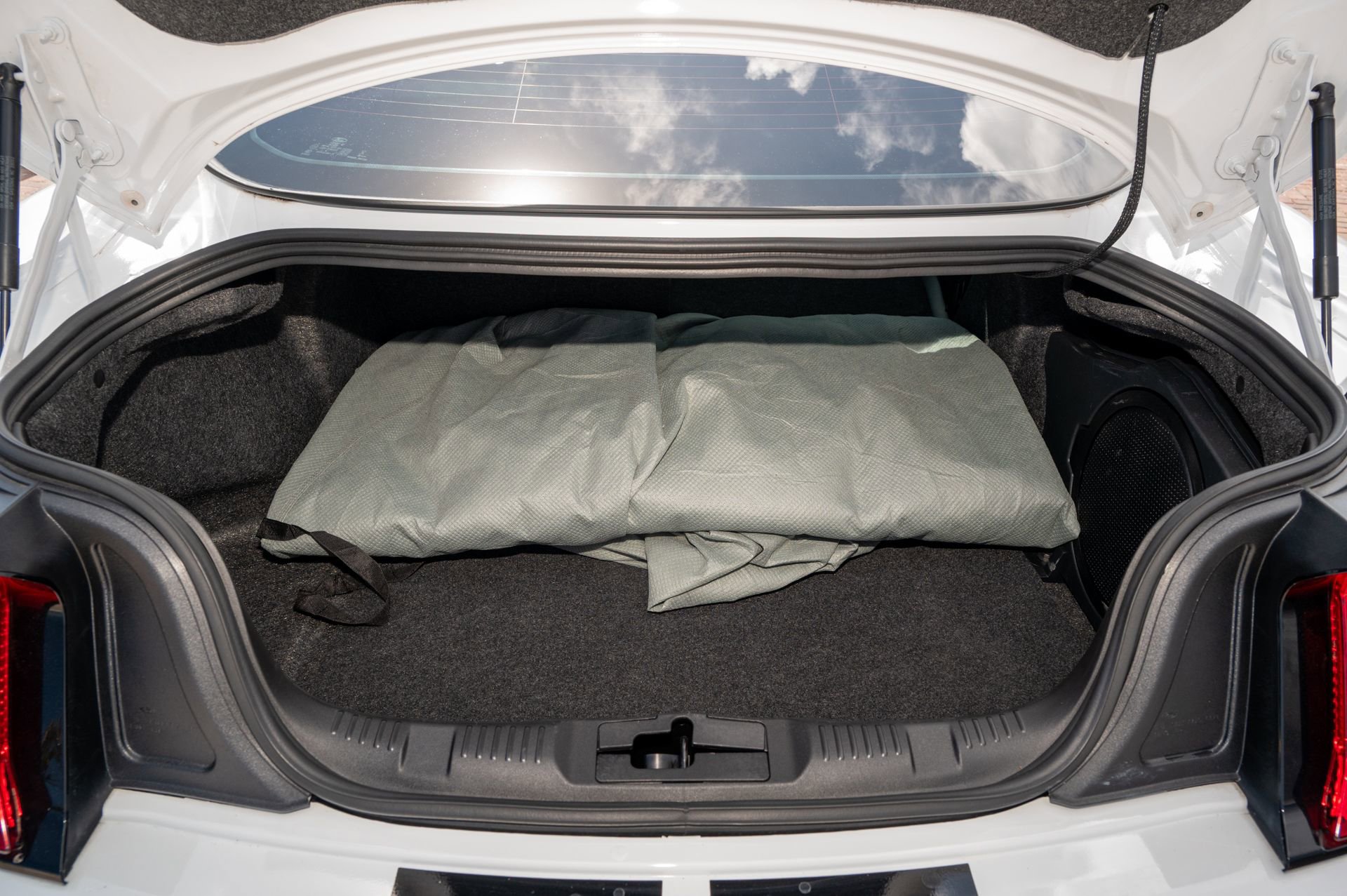 Used 2022 Ford Mustang Shelby GT500 w/ Technology Package image 14