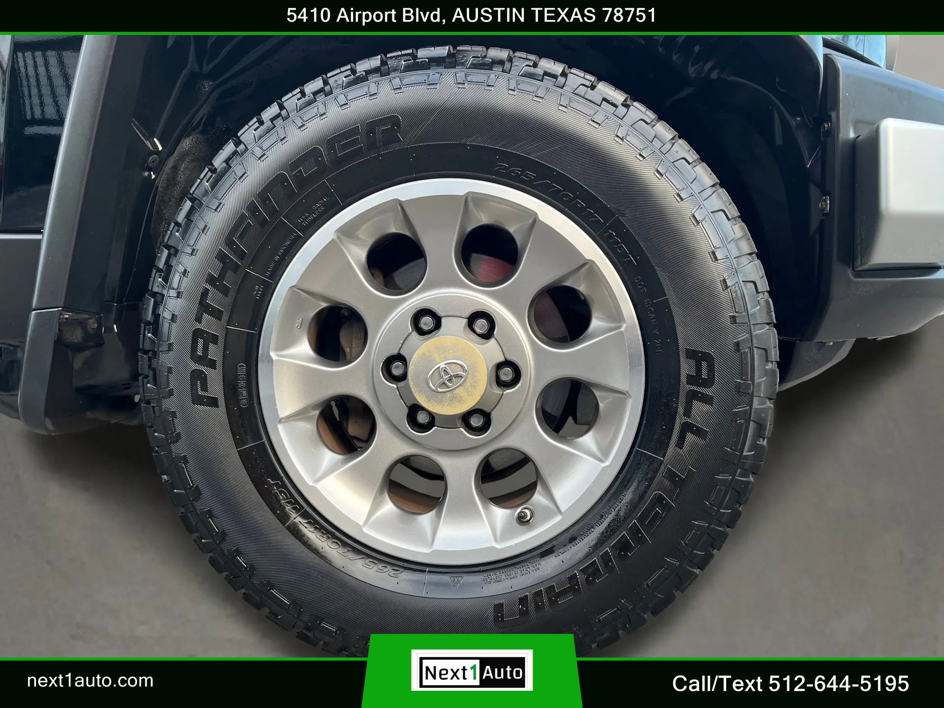 Used 2012 Toyota FJ Cruiser 2WD w/ Upgrade Pkg image 36