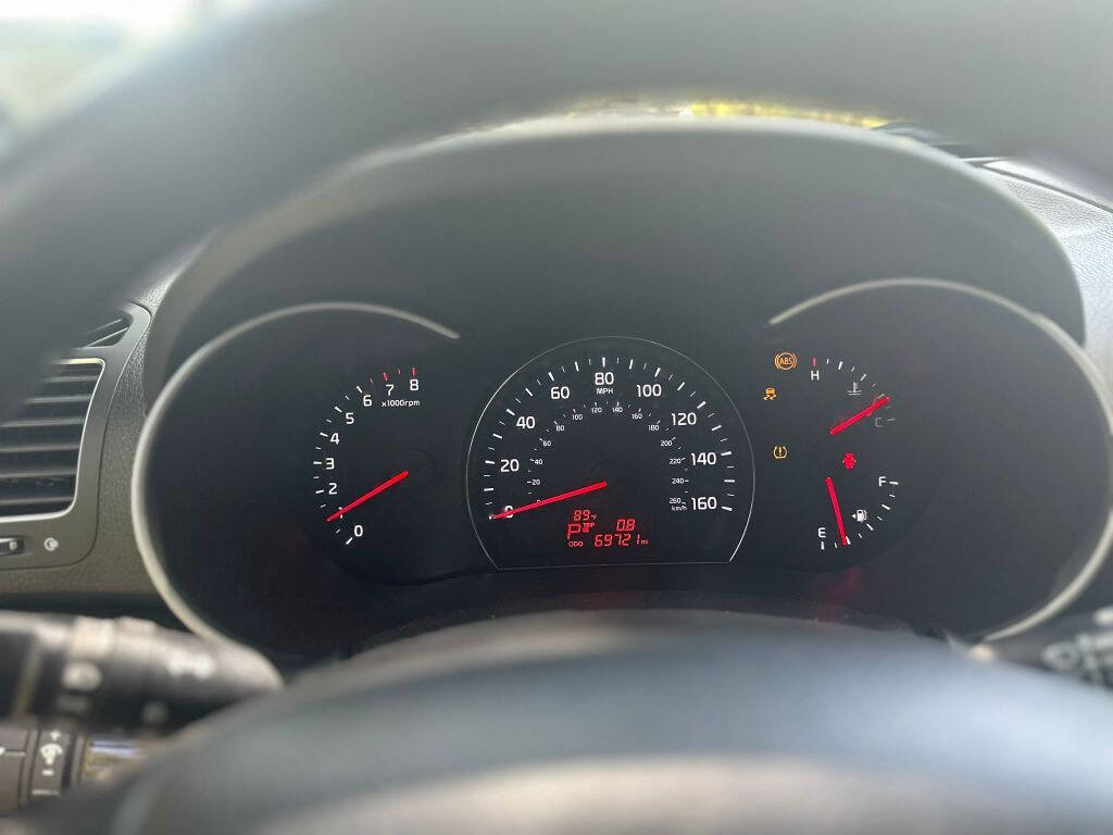 Used 2014 Kia Sorento LX image 10