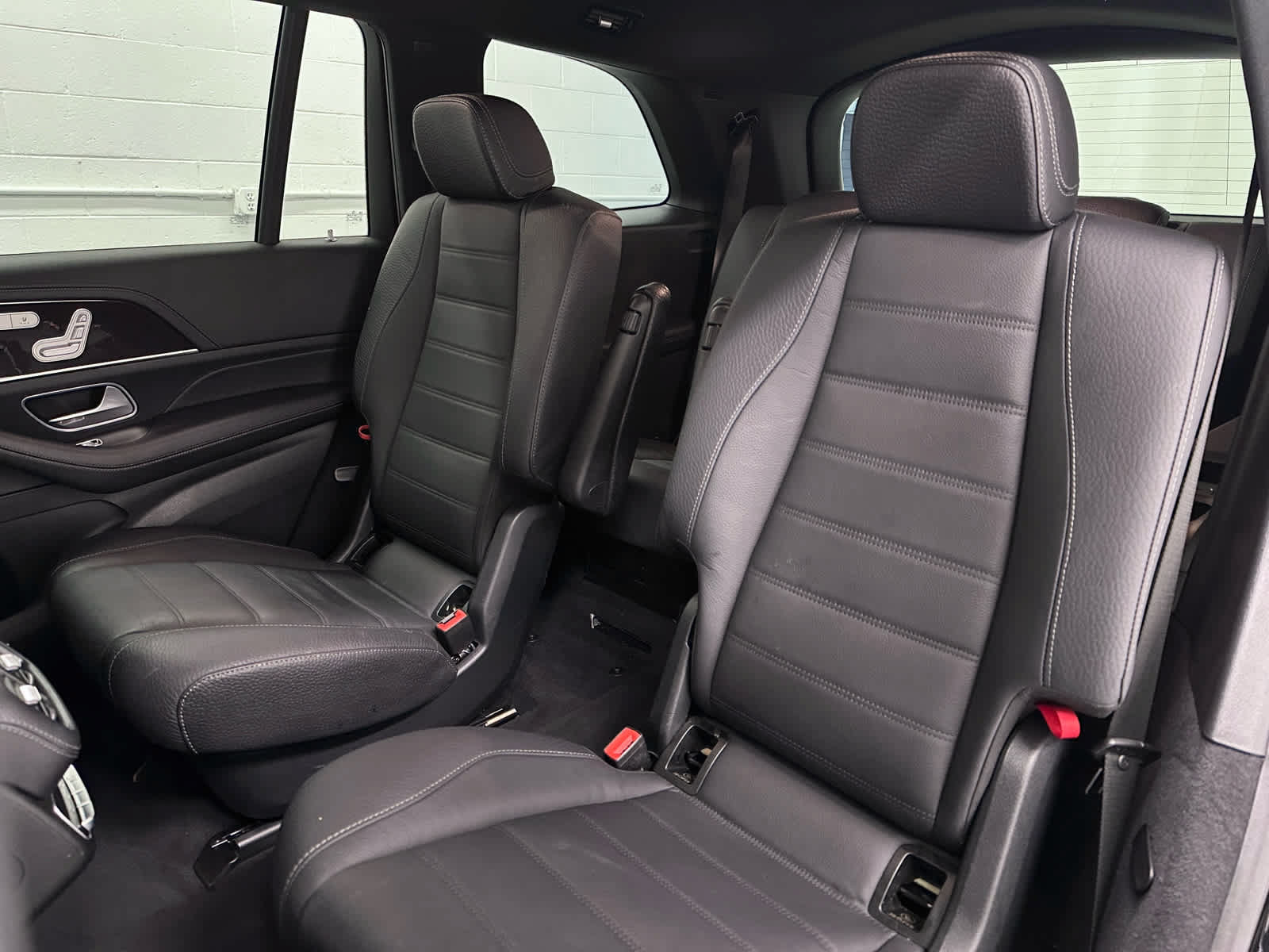 Used 2024 Mercedes-Benz GLS 450 4MATIC image 15