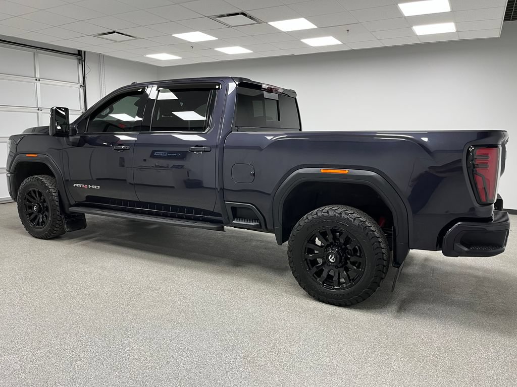 Used 2024 GMC Sierra 2500 AT4 w/ AT4 Premium Plus Package AWD/4WD image 7