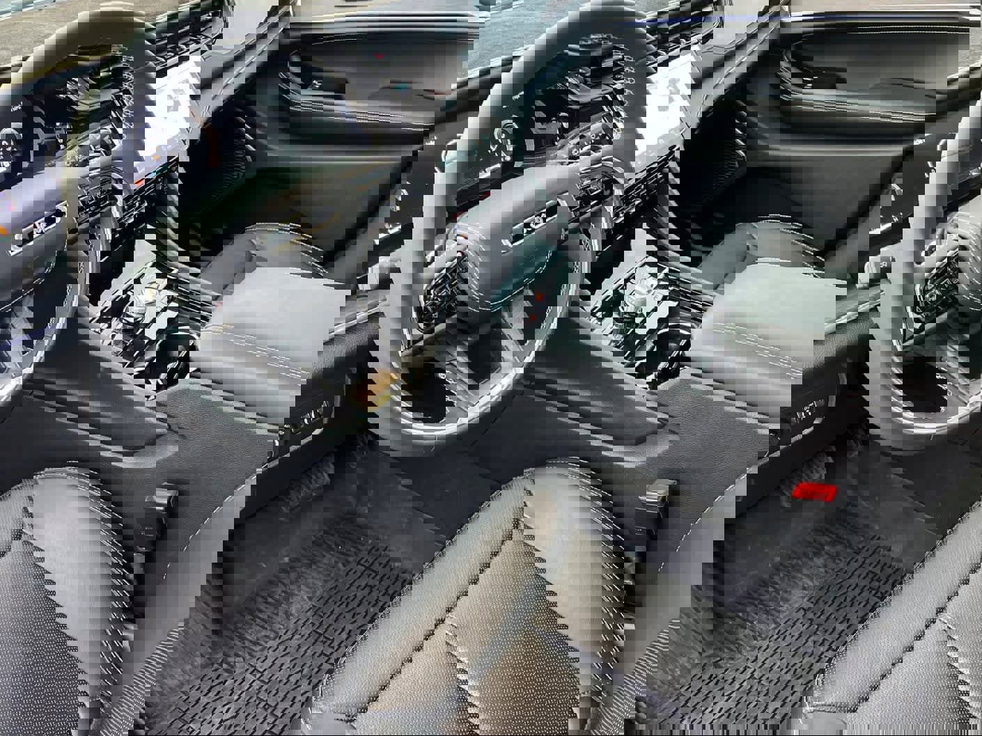 Used 2024 Jeep Grand Cherokee Overland w/ Trailer Tow Package image 11