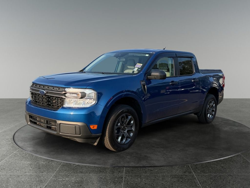 Used 2024 Ford Maverick XLT FWD image 3