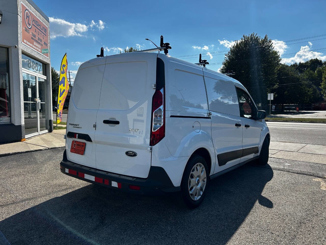 Used 2018 Ford Transit Connect XLT image 4