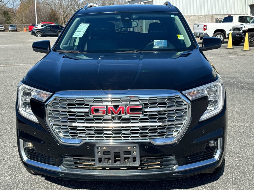 Used 2022 GMC Terrain Denali w/ Denali Premium Package image 8