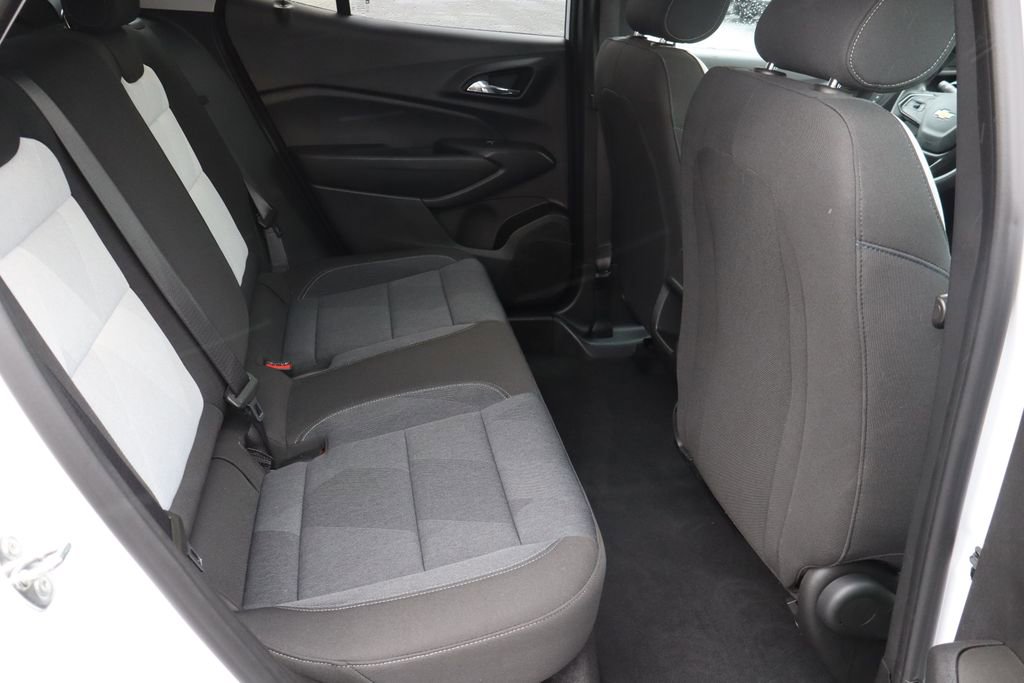 Used 2024 Chevrolet Trax LS image 19