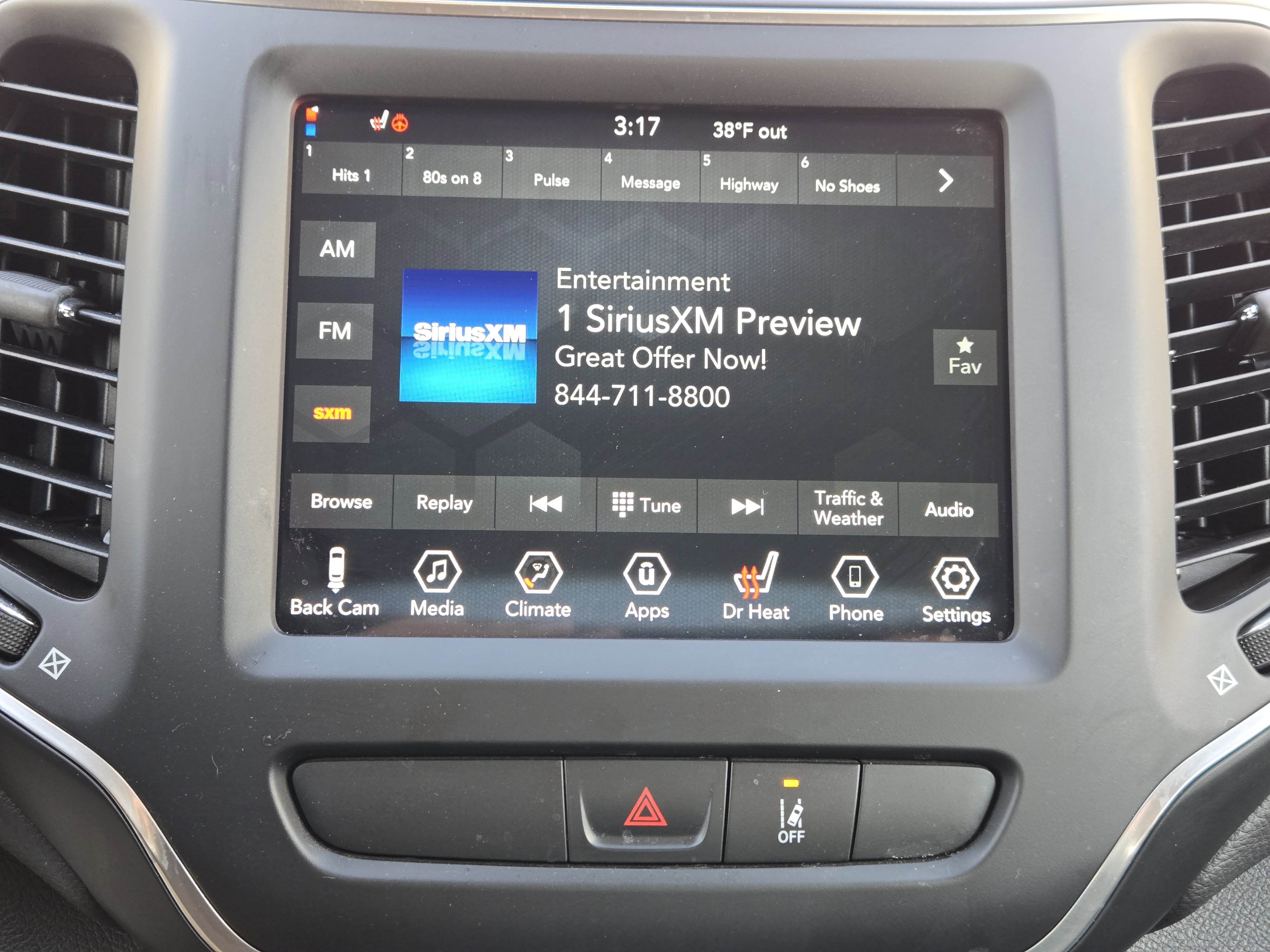 Used 2022 Jeep Cherokee Latitude image 19