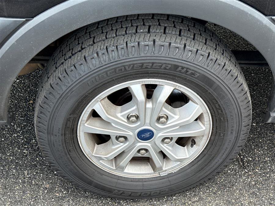 Used 2023 Ford Transit 350 XLT image 67