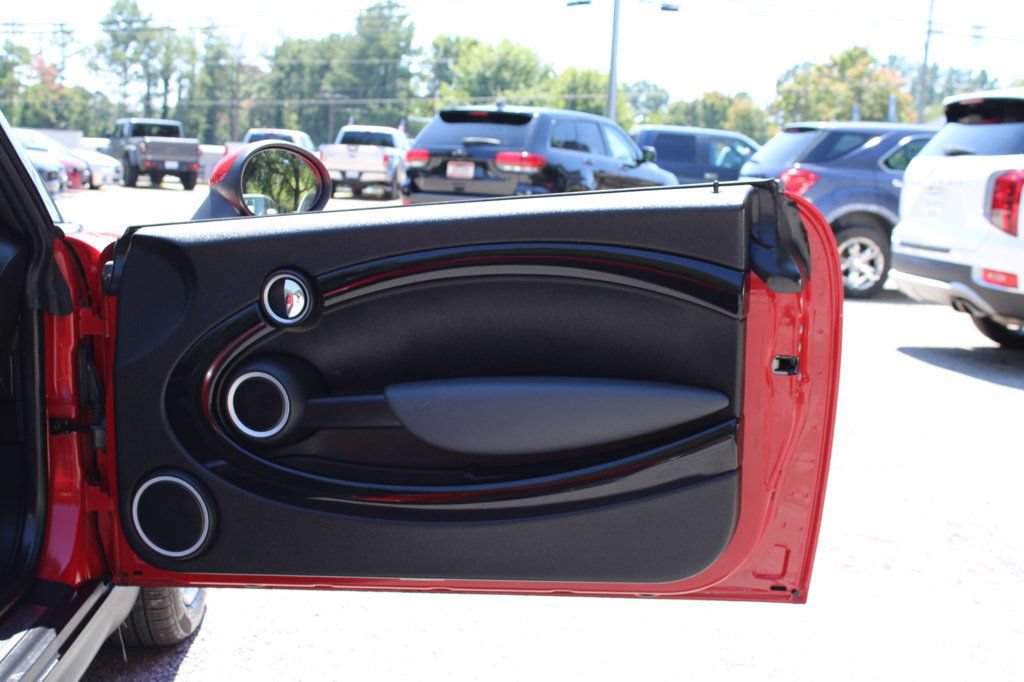 Used 2011 MINI Cooper Convertible FWD image 28