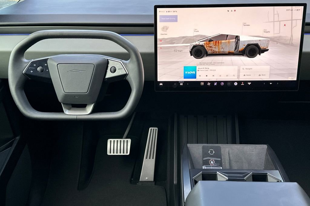 Used 2025 Tesla Cybertruck AWD Crew Cab image 14