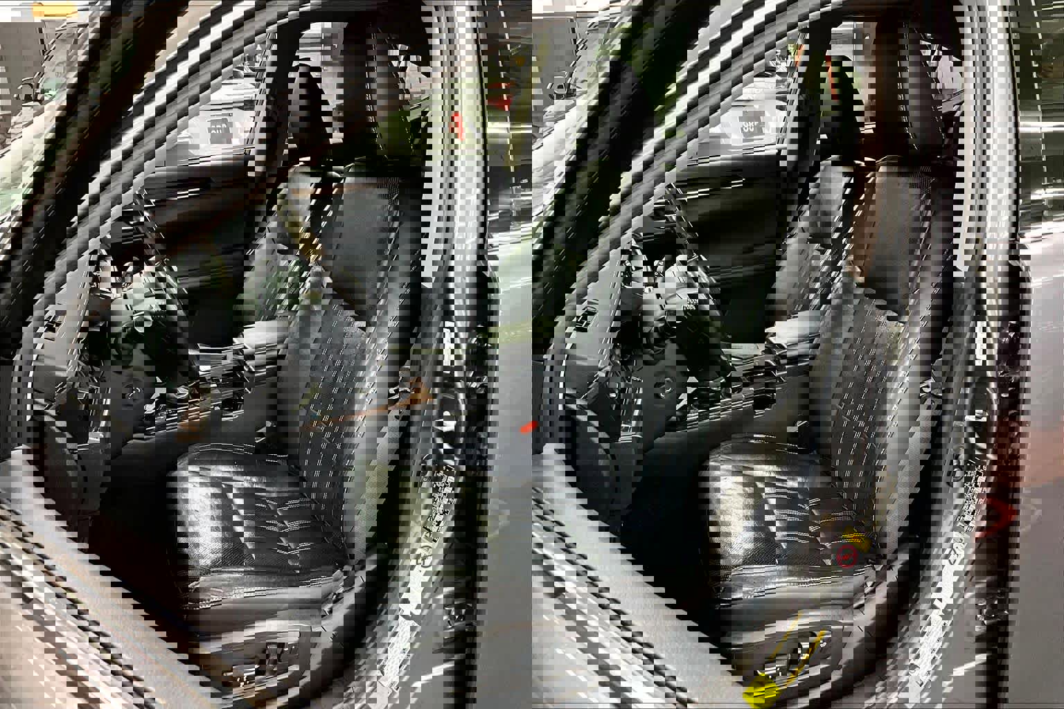 Used 2016 Lexus ES 300h w/ Luxury Package w/Wood Trim image 7