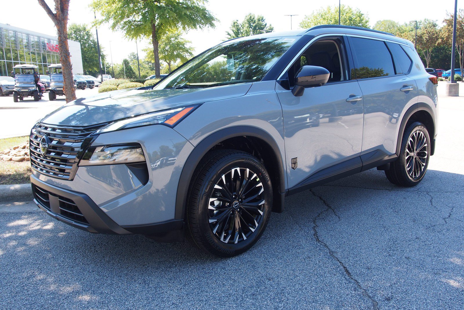 New 2026 Nissan Rogue Dark Armor FWD image 3