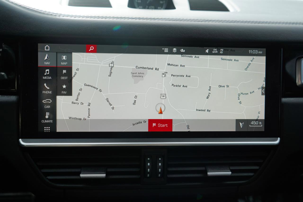 Used 2021 Porsche Cayenne Turbo image 40