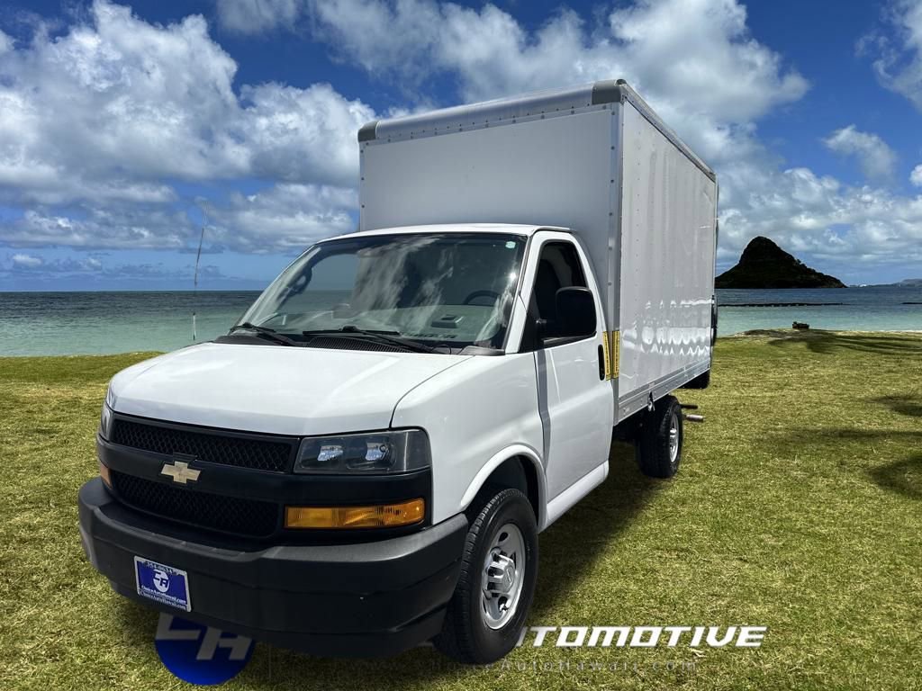 Used 2019 Chevrolet Express 3500 image 1