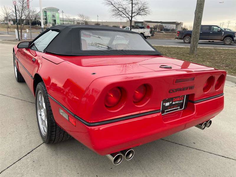 Used 1990 Chevrolet Corvette Convertible RWD image 19