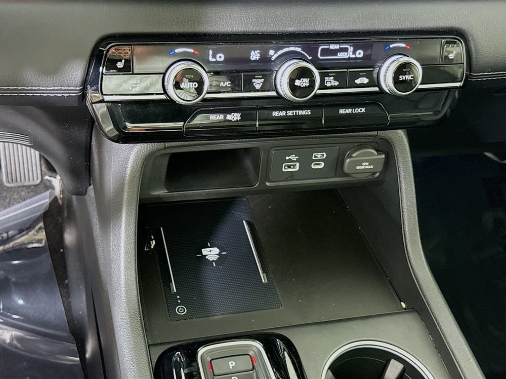 Used 2023 Honda Pilot Touring image 8
