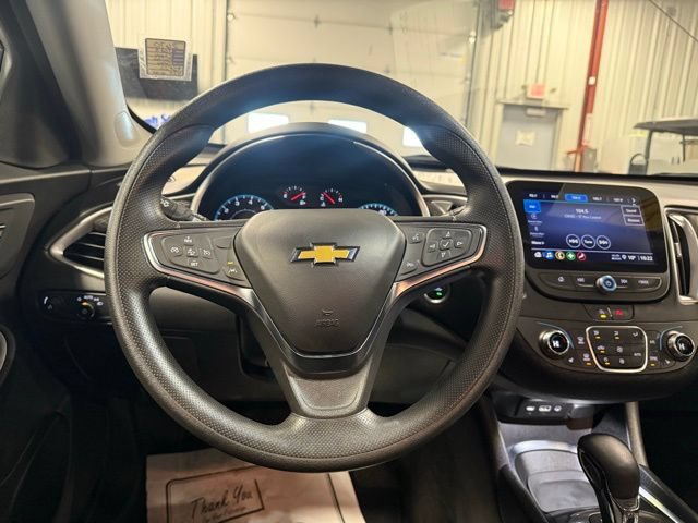 Used 2025 Chevrolet Malibu LT FWD image 19