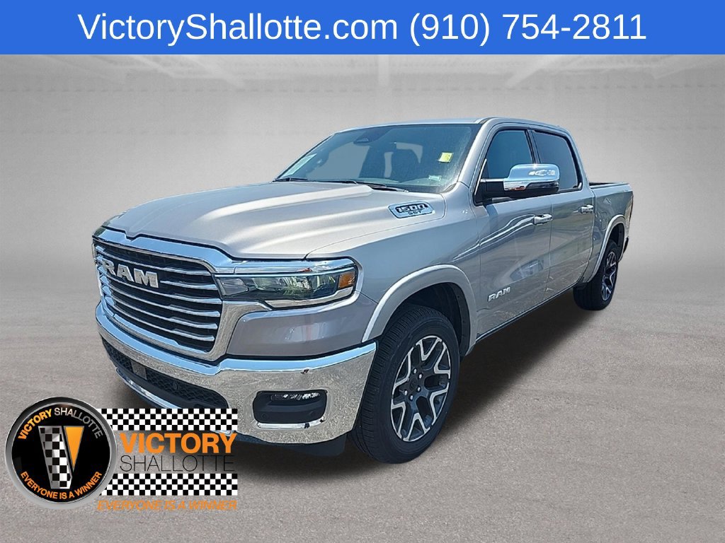 Used 2025 RAM 1500 Laramie AWD/4WD image 19