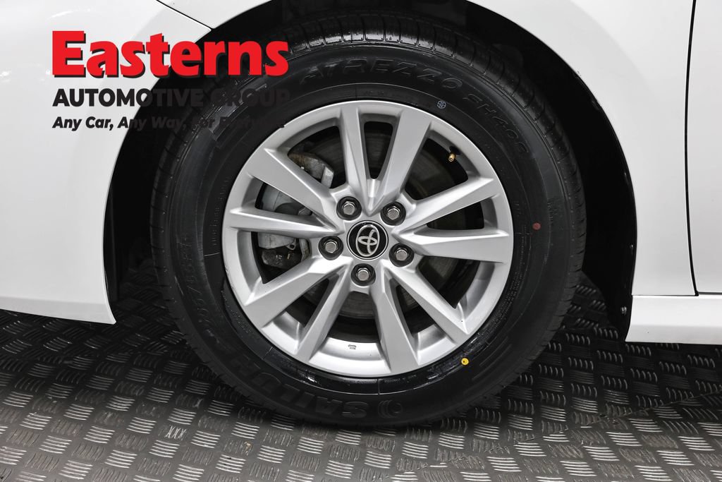 Used 2025 Toyota Camry LE FWD image 32