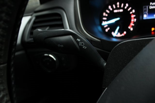 Used 2015 Ford Fusion SE w/ Equipment Group 201A image 11