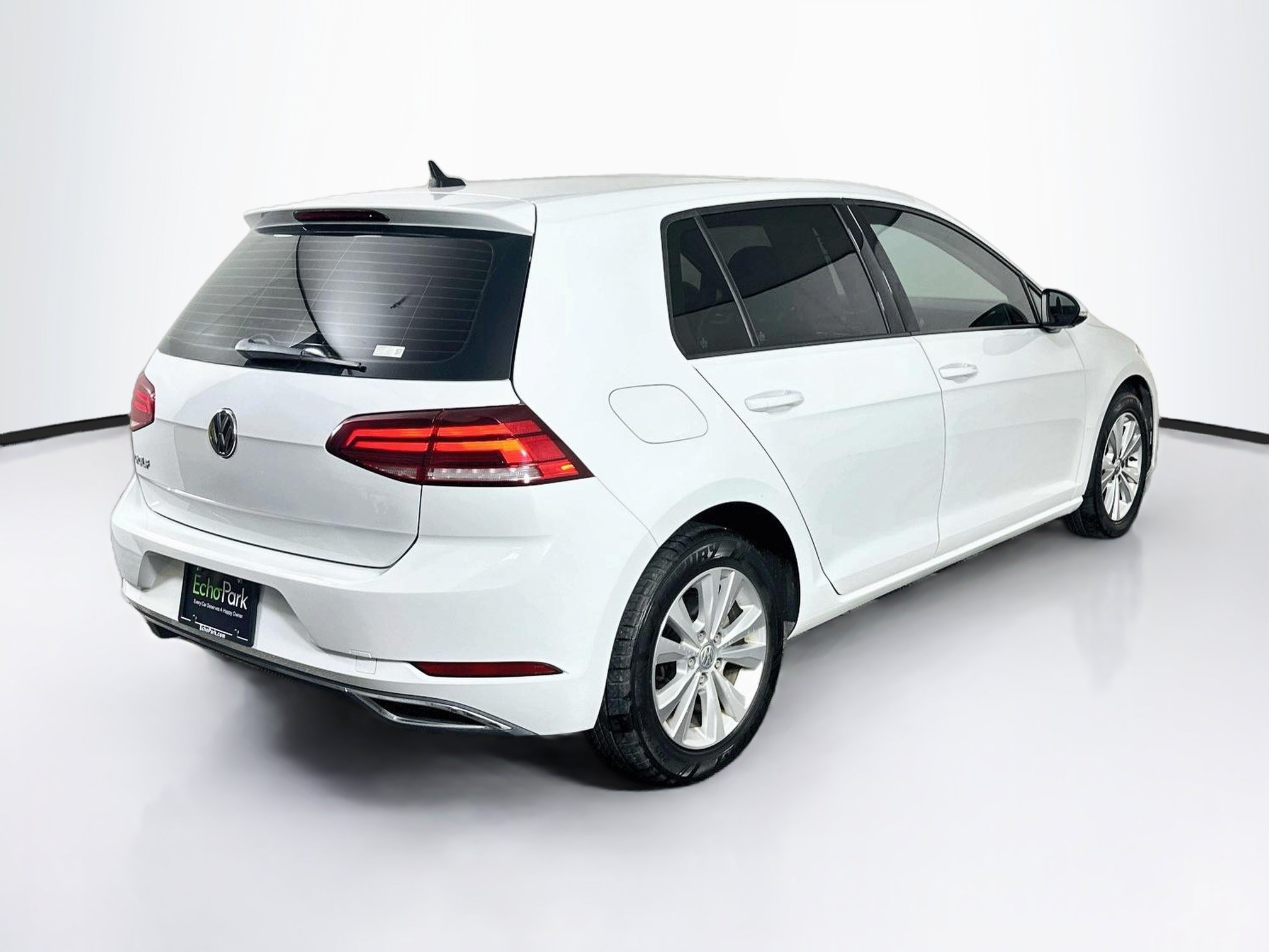 Used 2020 Volkswagen Golf 4-Door FWD image 9