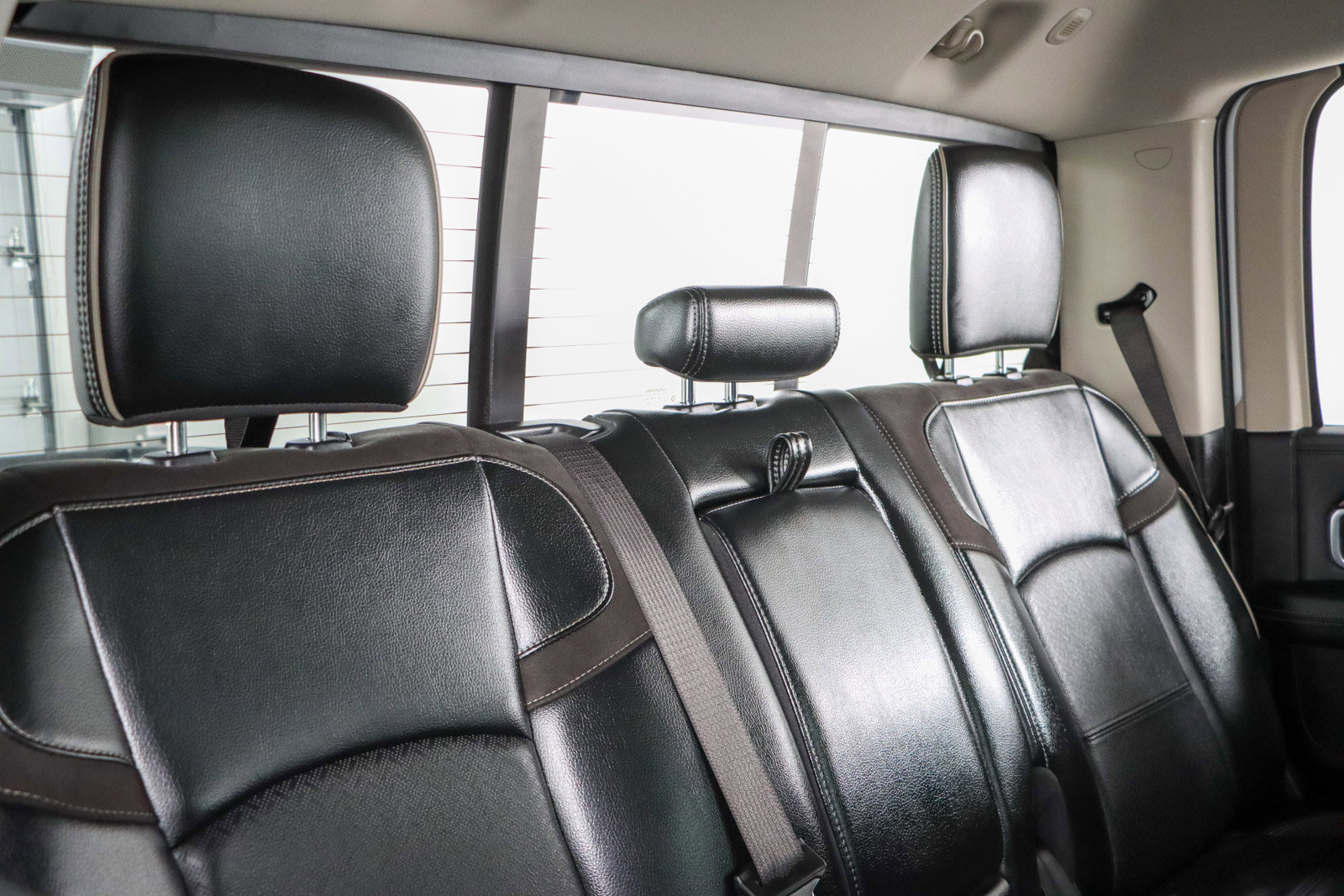 Used 2023 RAM 3500 Laramie AWD/4WD image 29