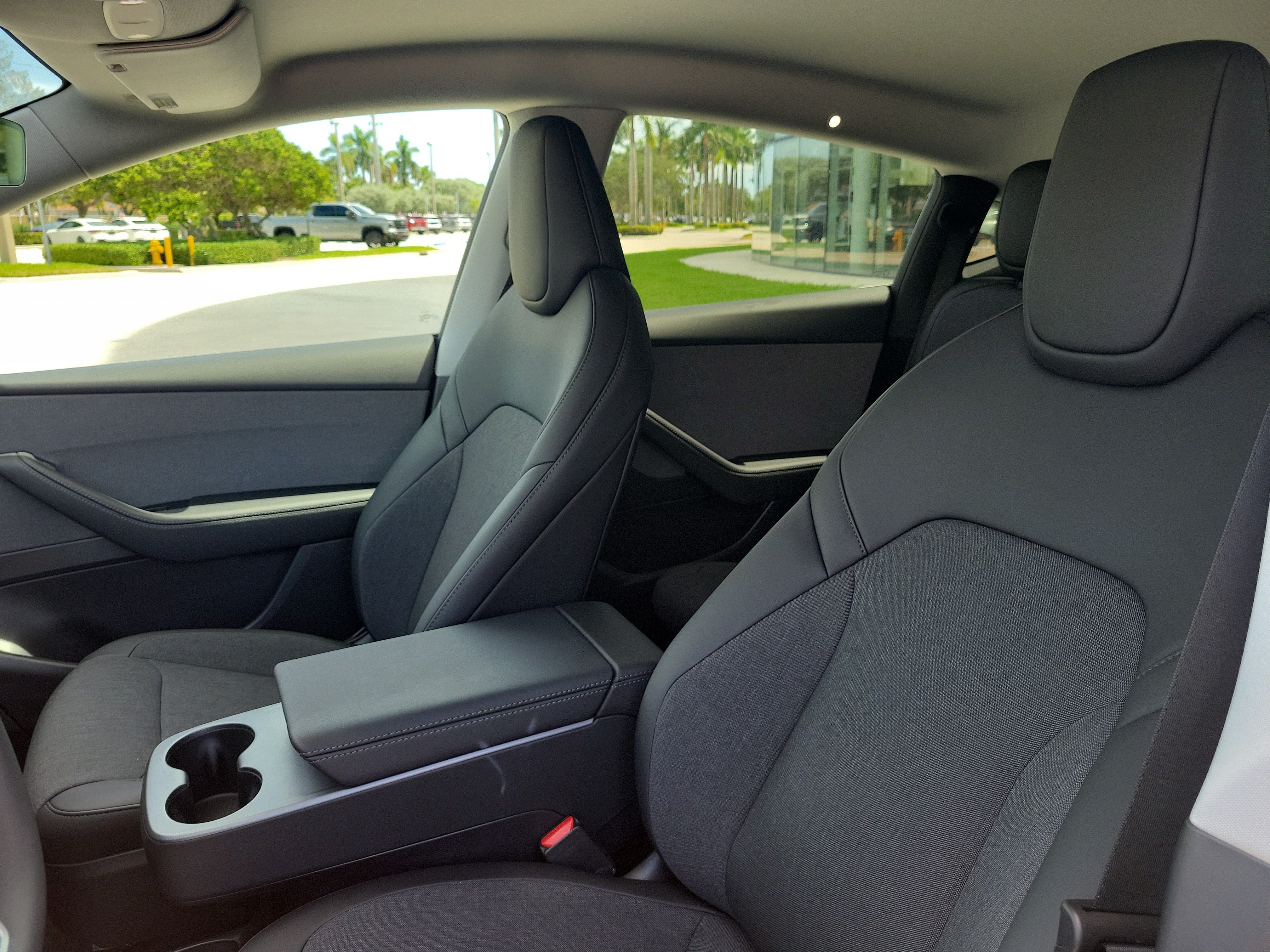 Used 2026 Tesla Model Y 2WD image 24