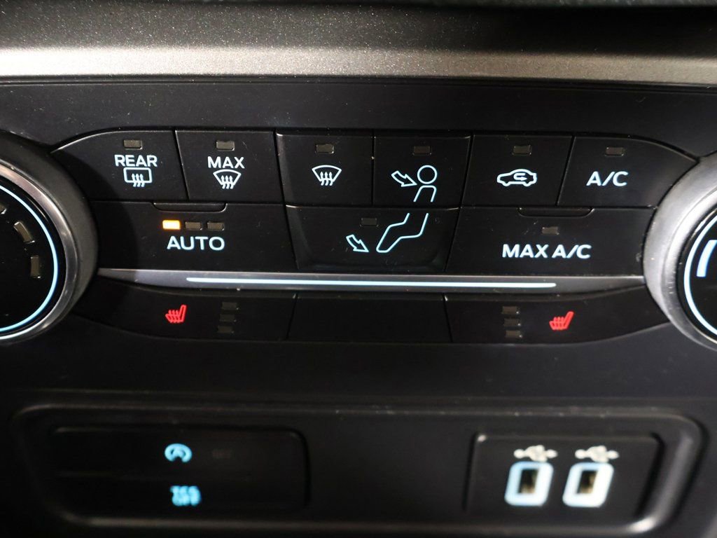 Used 2018 Ford EcoSport SE w/ SE Convenience Package image 46
