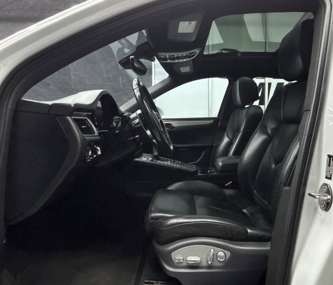 Used 2015 Porsche Macan S w/ Premium Package Plus AWD/4WD image 17