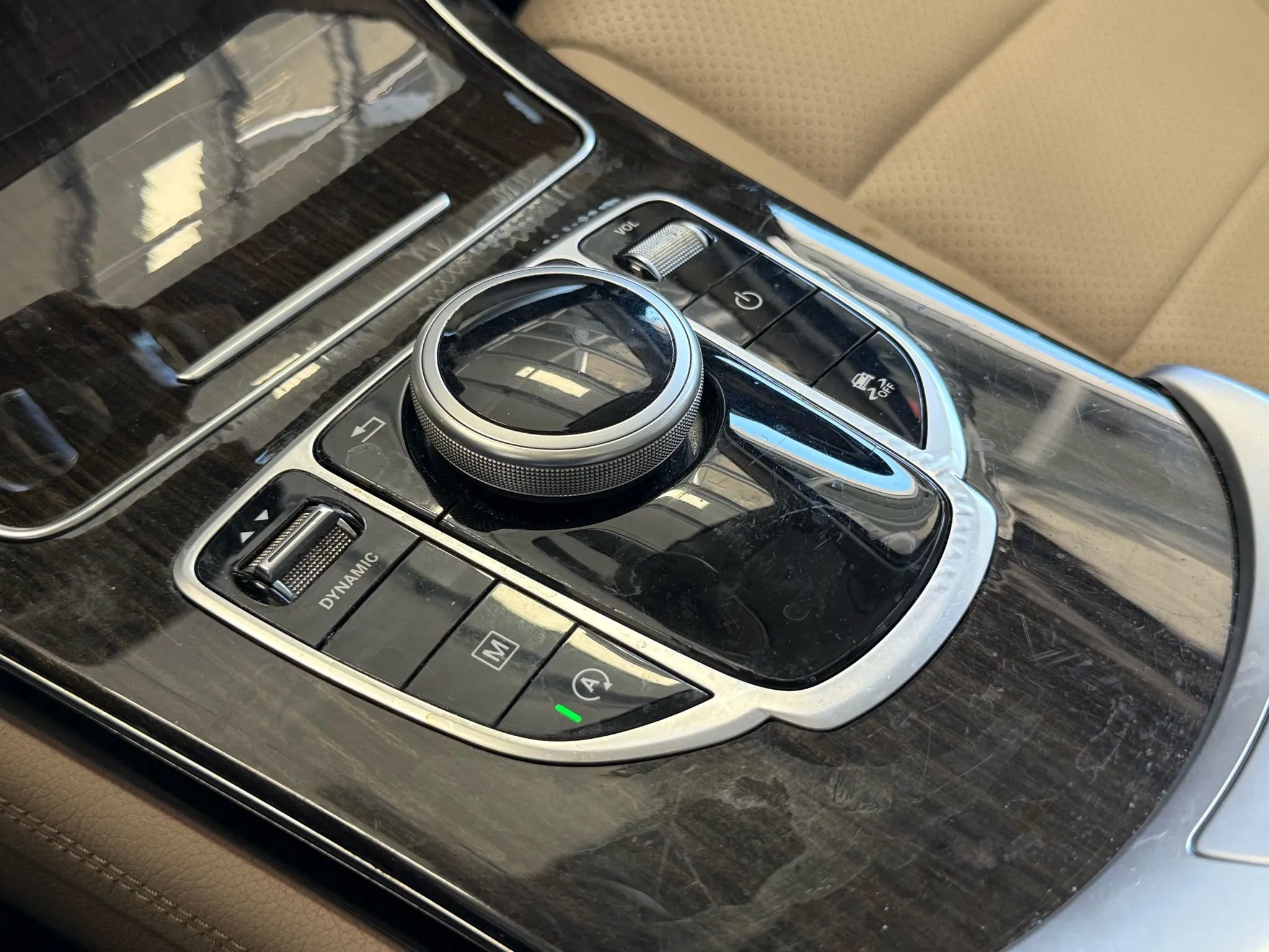 Used 2019 Mercedes-Benz GLC 300 image 14