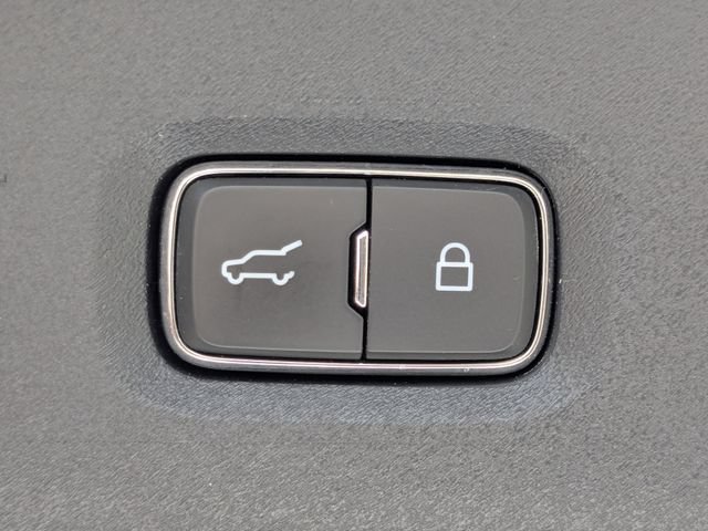 Used 2025 Ford Expedition Active AWD/4WD image 19