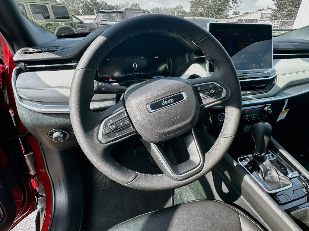 New 2026 Jeep Compass Limited AWD/4WD image 15