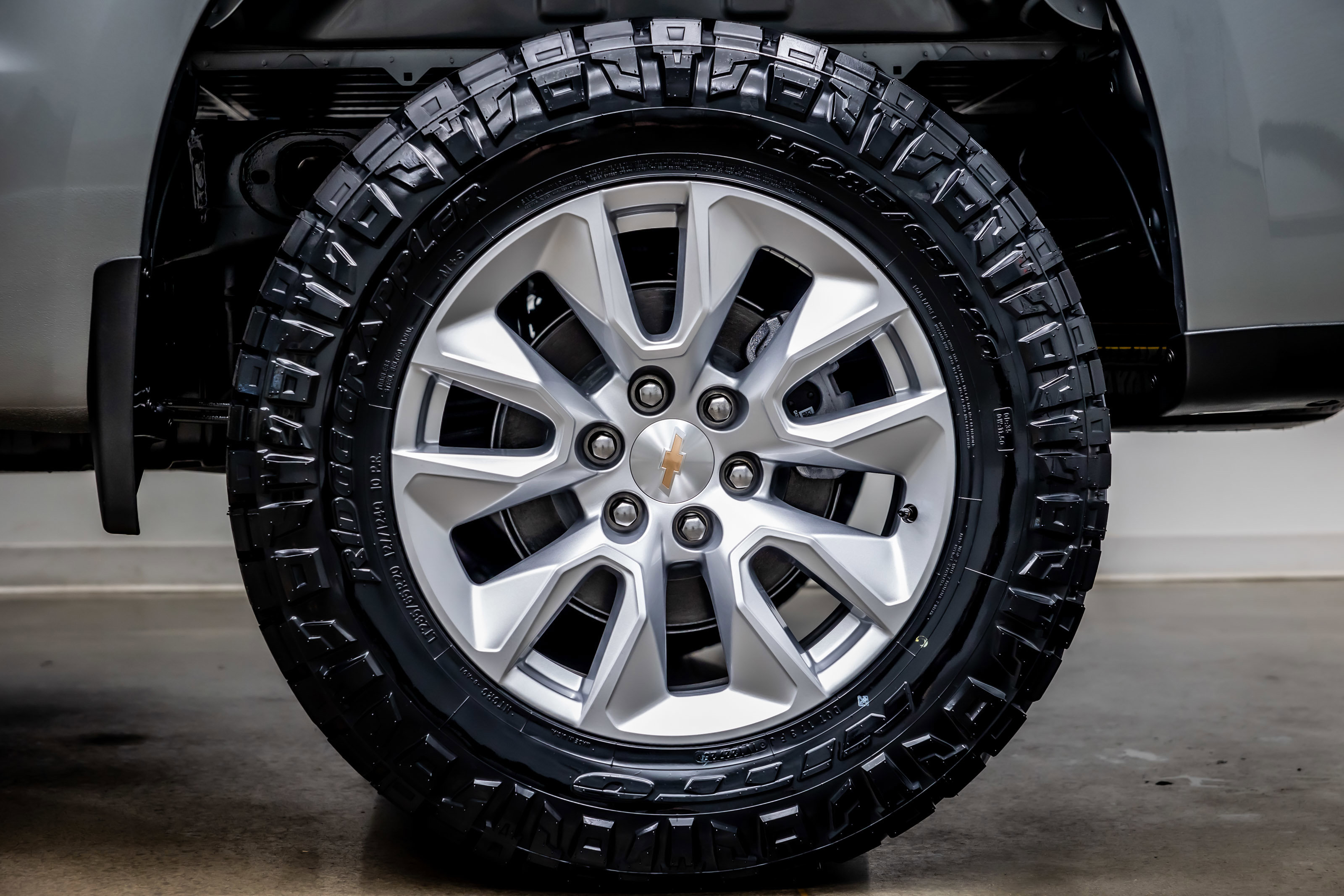 Used 2025 Chevrolet Silverado 1500 Custom image 37