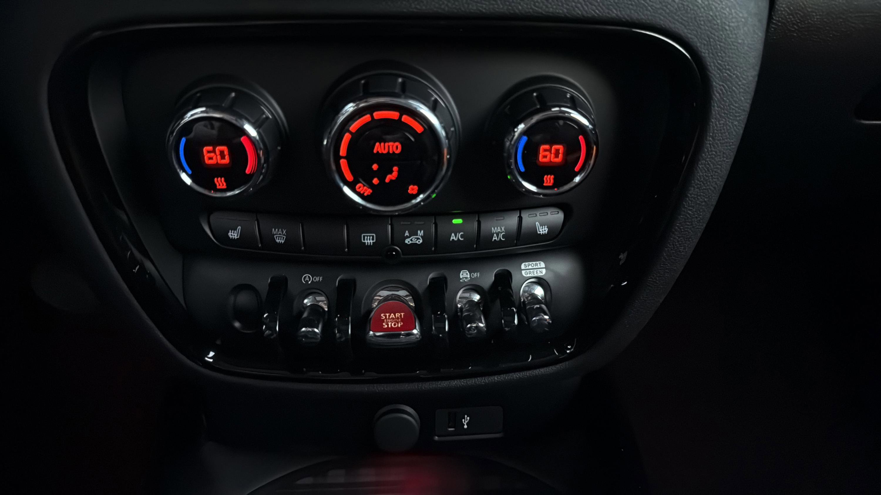 Used 2022 MINI Cooper Clubman S image 17