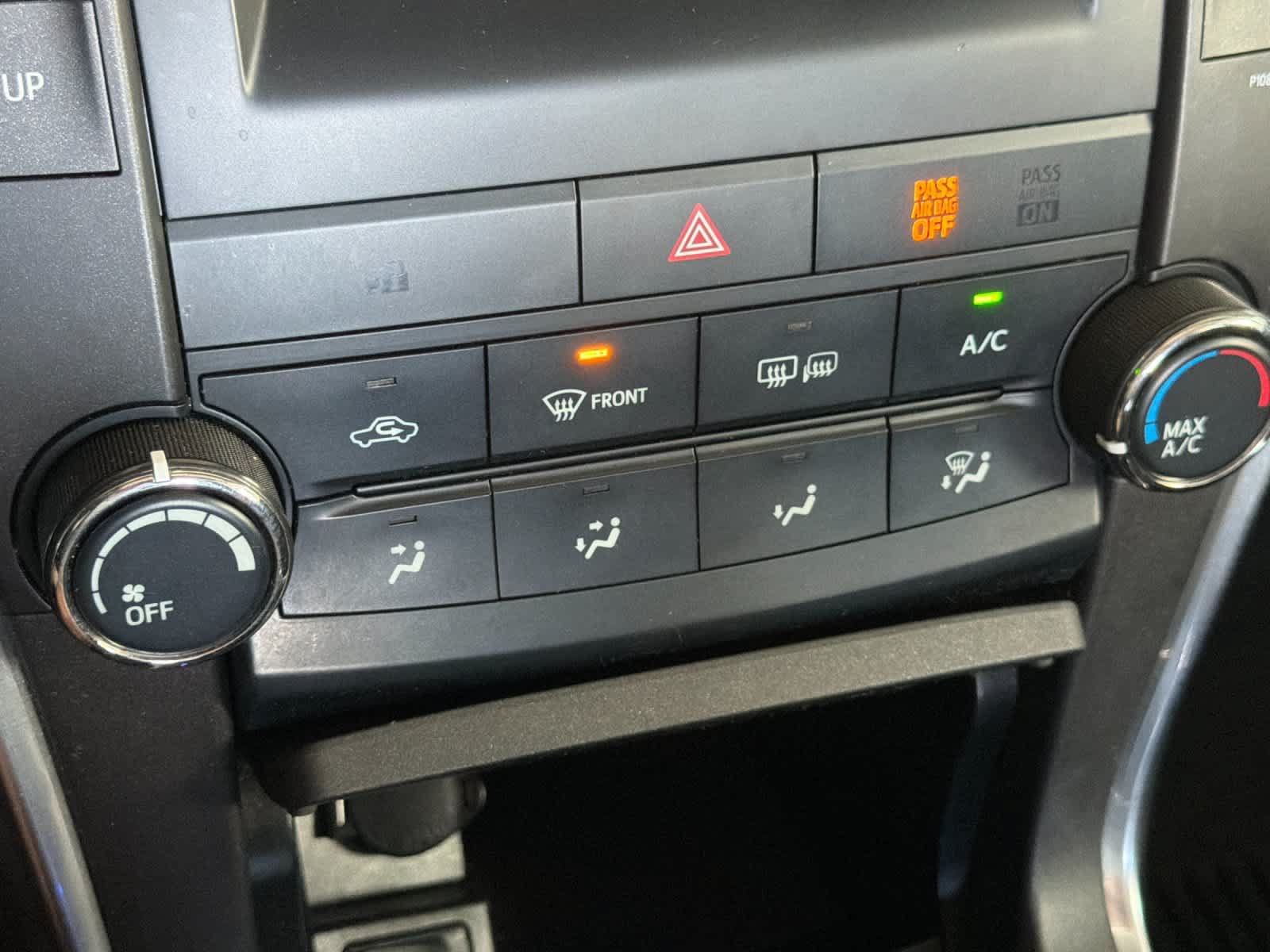 Used 2015 Toyota Camry SE FWD image 20