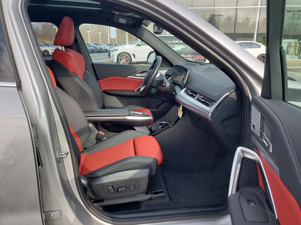 Certified 2023 BMW X1 xDrive28i w/ Premium Package image 17