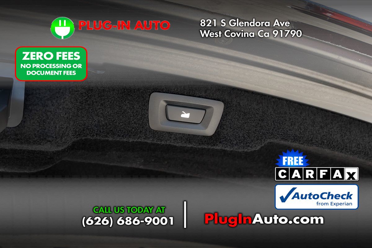 Used 2024 Lucid Air Pure RWD image 11