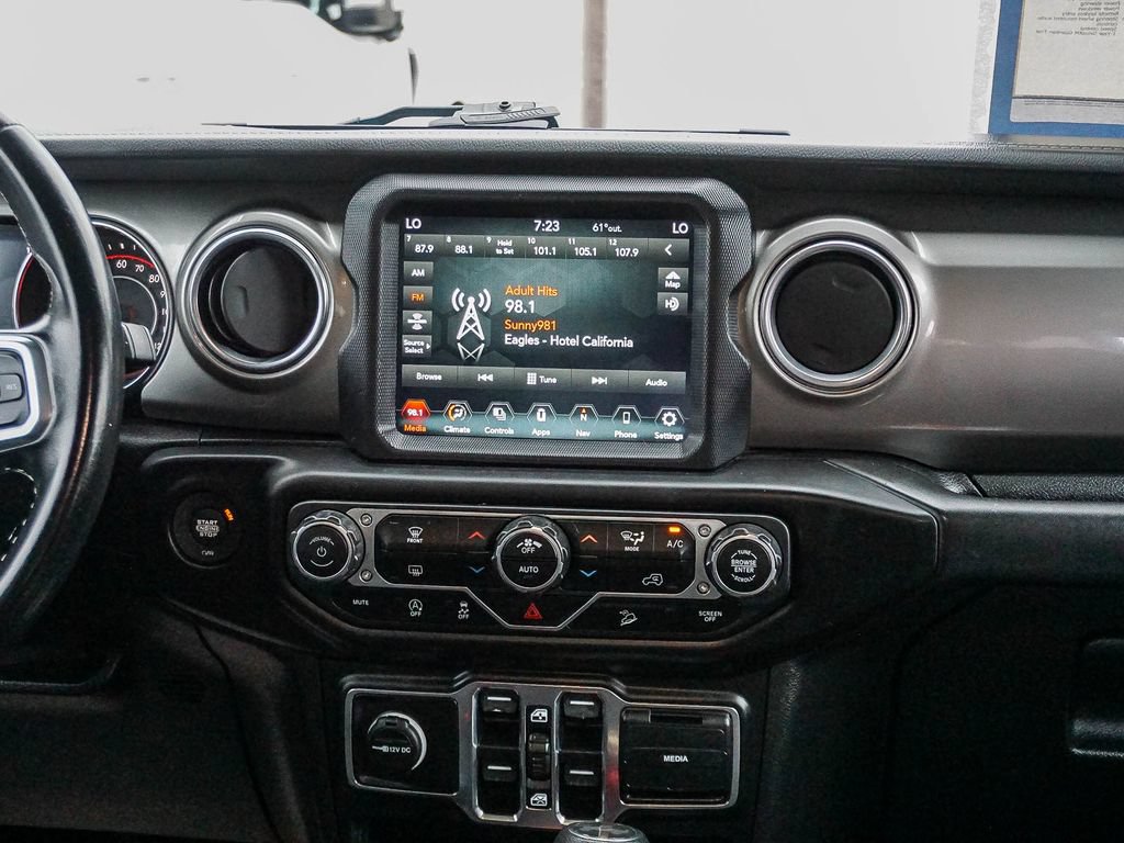 Used 2020 Jeep Wrangler Unlimited Sahara w/ Uconnect 4C Nav & Sound Group AWD/4WD image 16