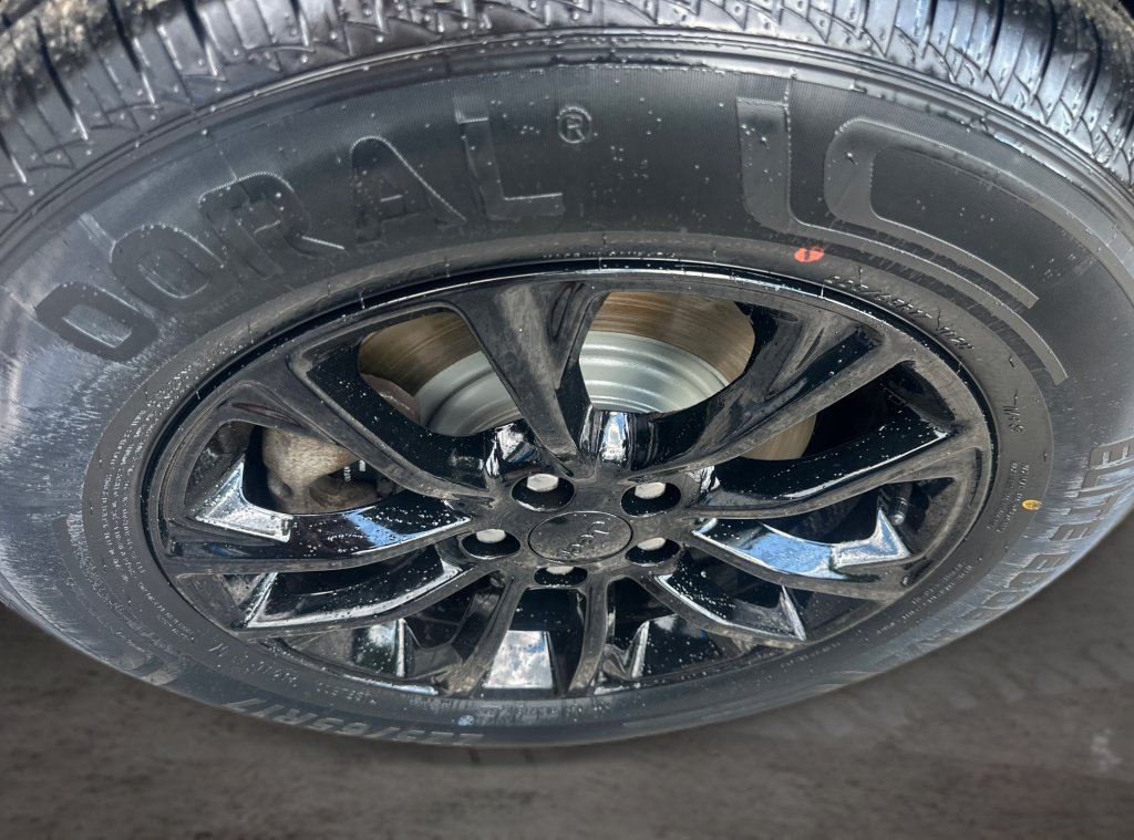 Used 2021 Jeep Cherokee Latitude Lux AWD/4WD image 16