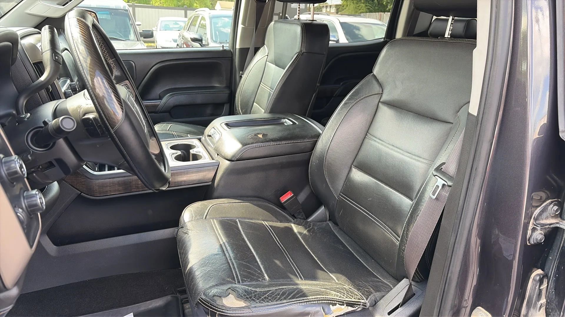 Used 2015 GMC Sierra 2500 Denali w/ Duramax Plus Package image 9