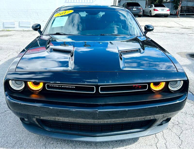 Used 2017 Dodge Challenger R/T image 8