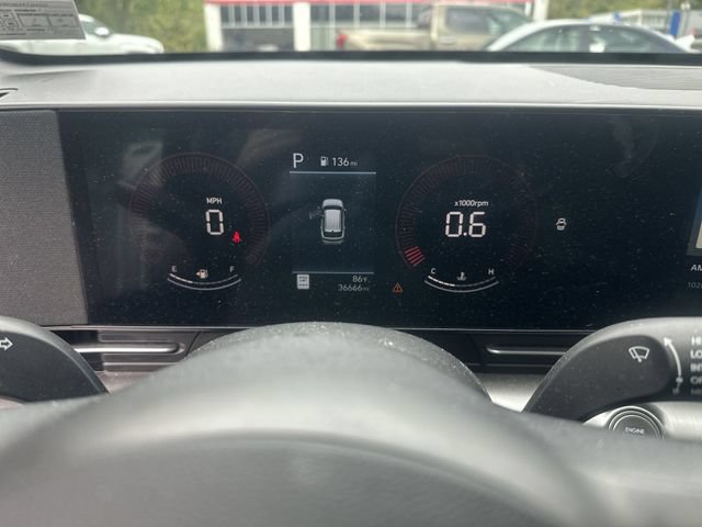 Used 2025 Hyundai Kona SEL AWD/4WD image 12